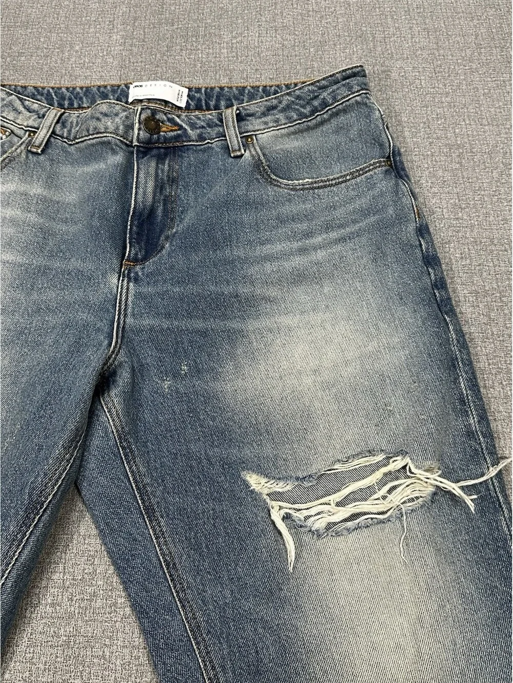 ASOS Design Men’s Distressed Slim Straight Jeans Blue Denim W33 L27